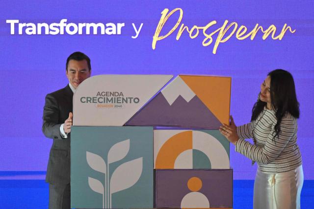 Ecuador's President Daniel Noboa (L) and Economy Minister Sariha Moya attend the launch of the "Ecuador 2040" economic growth strategy in Quito on July 21, 2026. (Photo by Rodrigo BUENDIA / AFP)