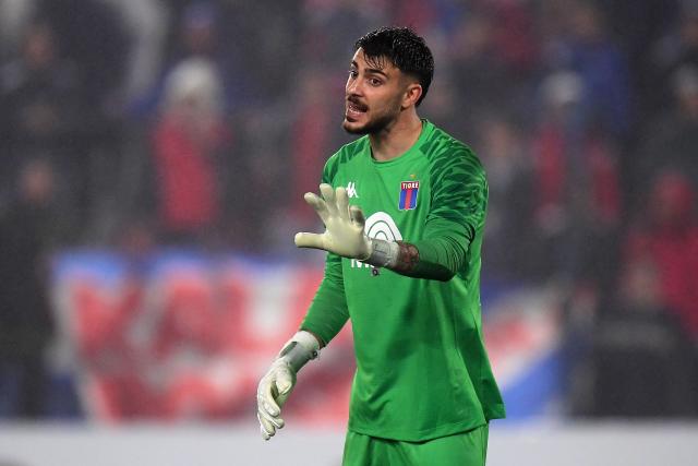 Tigre's goalkeeper #12 Felipe Zenobio gestures during the first leg of the Copa Sudamericana knockout round play-off football match between Uruguay's Nacional and Argentina's Tigre at the Gran Parque Central satdium in Montevideo, on July 21, 2026. (Photo by Dante FERNANDEZ / AFP)