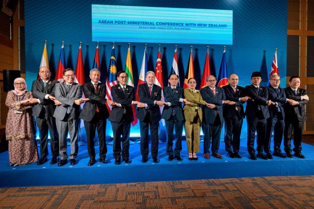New Zealand's Foreign Minister Winston Peters (6th L) poses for a group photo with ASEAN foreign ministers during the ASEAN Post-Ministerial Conference with New Zealand on the sidelines of the ASEAN Foreign Ministers' Meeting at the Philippine International Convention Center in Pasay, Metro Manila on July 22, 2026. (Photo by Ezra Acayan / POOL / AFP)