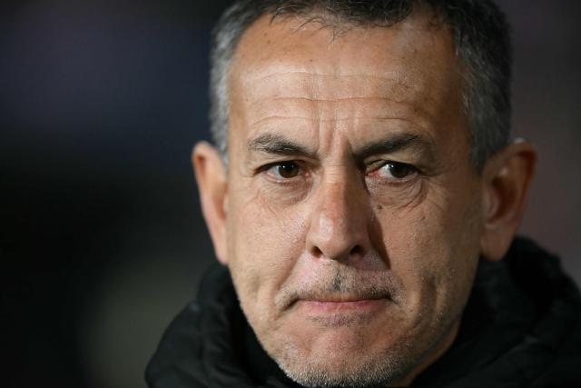 Cienciano's Argentine head coach Horacio Melgarejo looks on ahead of the first leg of the Copa Sudamericana knockout round play-off football match between Argentina's Lanus and Peru's Cienciano, at the Ciudad de Lanus stadium, in Lanus, Buenos Aires province, Argentina on July 22, 2026. (Photo by Luis ROBAYO / AFP)