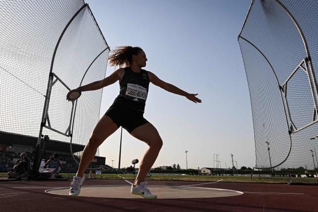 French athlete Melina Robert-Michon competes in the women discus throw event at the 2026 French Athletics Championships at the municipal stadium in Albi, southwestern France, on July 24, 2026 (Photo by Matthieu RONDEL / AFP)
