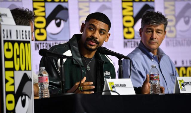 British actor Aaron Pierre (L) and US actor Kyle Chandler attend HBO’s “Lanterns” panel during Comic Con International in San Diego on July 24, 2026. (Photo by Chris DELMAS / AFP)