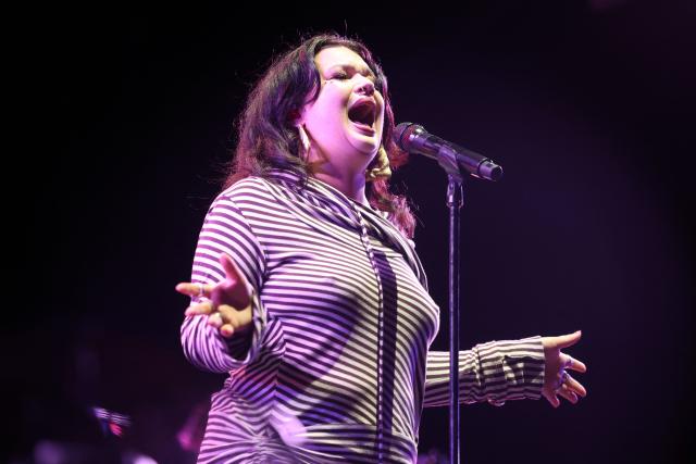 British singer Lola Young performs on stage during the 78th edition of the Nice Jazz Festival in Nice, south-eastern France on July 25, 2026. (Photo by Valery HACHE / AFP)