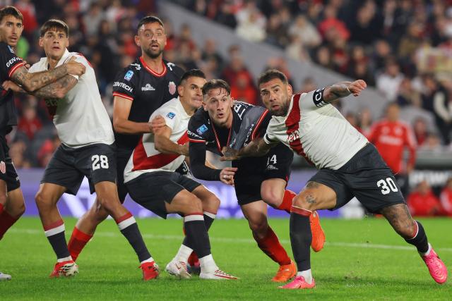River Plate's forward #30 Nicolas Otamendi and Barracas Central's defender #14 Kevin Jappert fight for the ball during the Argentine Professional League 2026 Clausura football match between River Plate and Barracas Central at MAS Monumental Stadium in Buenos Aires on July 25, 2026. (Photo by Alejandro PAGNI / AFP)