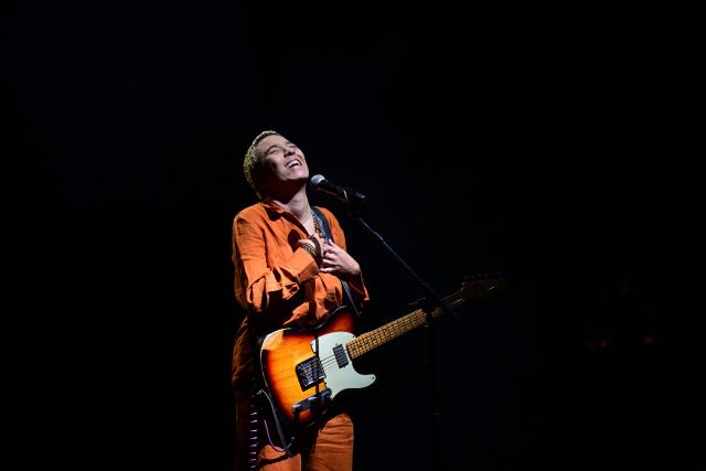 Brazilian singer Maria Gadu performs during the Rio 2026 Winter Festival at Marina da Gloria in Rio de Janeiro, Brazil on July 26, 2026. (Photo by Pablo PORCIUNCULA / AFP)