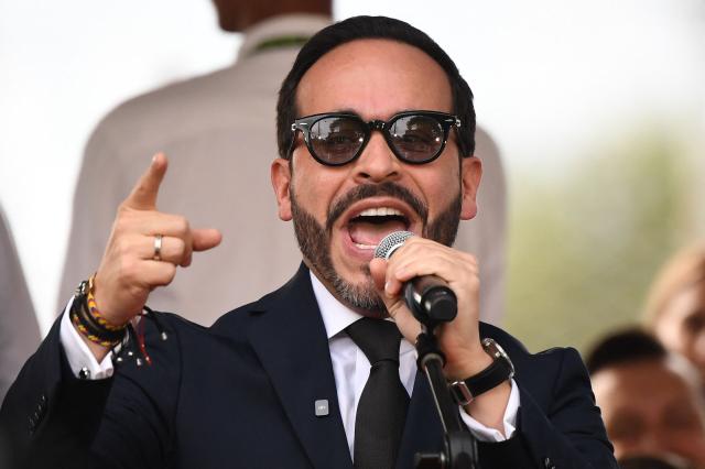 (FILES) Colombia's president-elect Abelardo de la Espriella delivers a speech during a military parade commemorating Colombia's Independence Day in Medellin, Colombia, on July 20, 2026. De la Espriella said on July 27, 2026, he will break diplomatic relations with the leftist governments of Cuba and Nicaragua once he takes office August 7. (Photo by Jaime SALDARRIAGA / AFP)