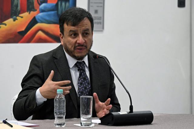 (FILES) Bolivia's Minister of Hydrocarbons and Energy Mauricio Medinaceli speaks during a press conference on the hydrocarbons sector at the Casa Grande del Pueblo, in La Paz on March 31, 2026. Bolivian police arrested a former minister from President Rodrigo Paz’s government on July 28, 2026 as part of an investigation into the state’s purchase of contaminated petrol, which caused damage to more than 30,000 vehicles, authorities said. Some deputies had previously leaked details of a parliamentary inquiry report to the press, which holds senior officials responsible for a lack of quality controls, including the former Minister for Hydrocarbons, Mauricio Medinaceli, who stepped down from his post in April. (Photo by AIZAR RALDES / AFP)