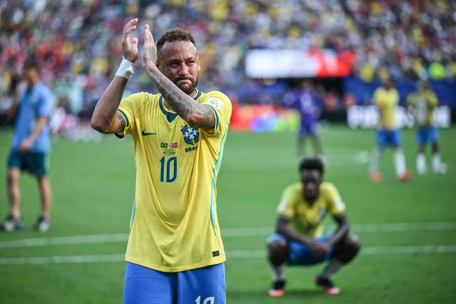 (FILES) Brazil's forward #10 Neymar reacts after losing the 2026 World Cup round of 16 football match between Brazil and Norway at the New York/New Jersey Stadium in East Rutherford on July 5, 2026. Neymar has confirmed his international retirement, tearfully declaring he was done playing for the Brazil national team following their World Cup defeat by Norway. (Photo by ANGELA WEISS / AFP)