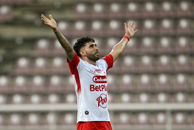 Santa Fe's Argentine forward #19 Nahuel Bustos celebrates his team’s first goal during the second leg of the Copa Sudamericana knockout round play-off football match between Venezuela's Caracas and Colombia's Independiente Santa Fe, at the Metropolitano de Cabudare stadium, in Barquisimeto, state of Lara, Venezuela, on July 30, 2026. (Photo by Federico PARRA / AFP)