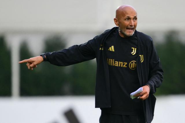 Juventus' Italian coach Luciano Spalletti gestures after the Friendly football match between Juventus and Nice at the Juventus Training Center in Turin, on July 31, 2026. (Photo by Marco BERTORELLO / AFP)