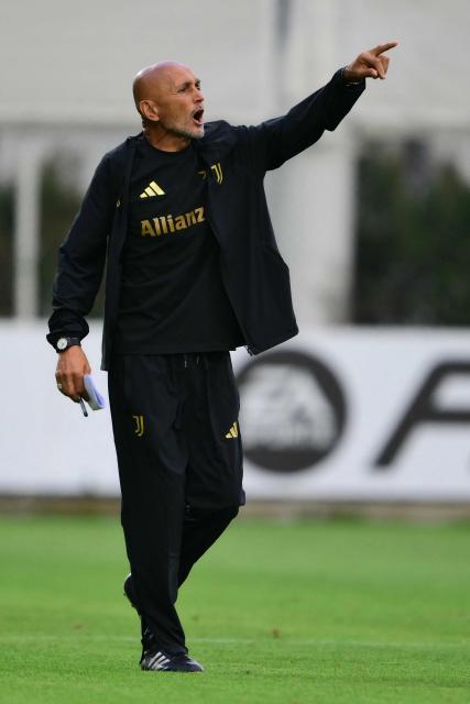 Juventus' Italian coach Luciano Spalletti gestures after the Friendly football match between Juventus and Nice at the Juventus Training Center in Turin, on July 31, 2026. (Photo by Marco BERTORELLO / AFP)