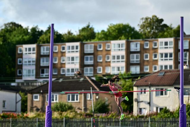 Canada's Jennifer Elizarov competes in the women's pole vault final during the athletics event at the Scotstoun Stadium in Glasgow, on day eight of the Commonwealth Games in Glasgow, Scotland, on July 31, 2026. (Photo by Ben STANSALL / AFP)