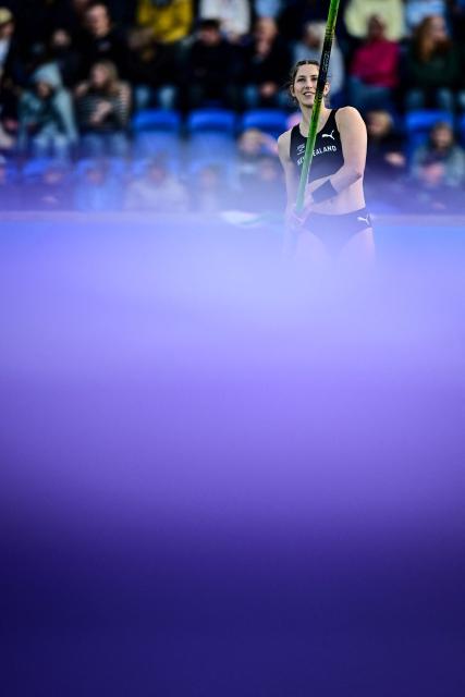 New Zealand's Eliza McCartney prepares to compete in the women's pole vault final during the athletics event at the Scotstoun Stadium in Glasgow, on day eight of the Commonwealth Games in Glasgow, Scotland, on July 31, 2026. (Photo by Ben STANSALL / AFP)