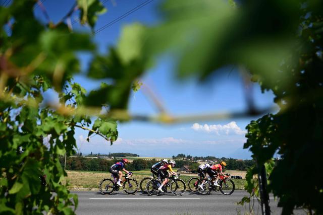 (From L) Riders in a breakaway Human Powered Health's Italian rider Carlotta Cipressi, VolkerWessels Cycling Team's Dutch rider Eline Jansen, Cofidis Women Team's French rider Ema Comte, Laboral Kutxa-Fundacion Euskadi's Ukrainian rider Yuliia Biriukova and Uno-X Mobility's Dutch rider Anouska Koster compete during the second (out of 9) stage of the fifth edition of the Women's Tour de France cycling race, 147.9 km from Aigle to Geneva, in Aigle on August 2, 2026. (Photo by Nicolas TUCAT / AFP)