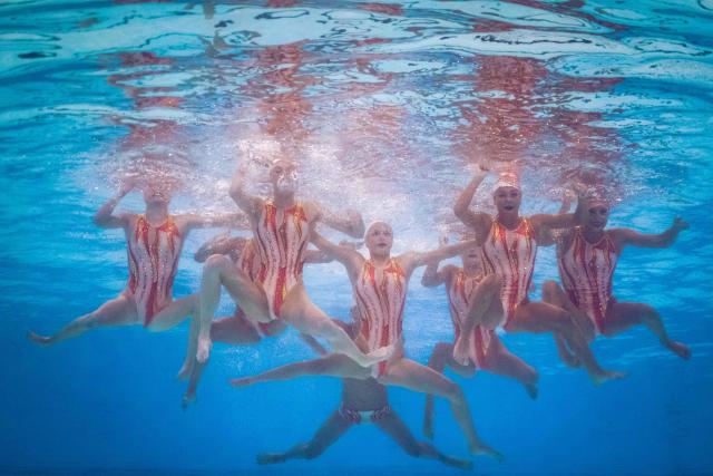 Team France competes in the team free artistic swimming final event during the LEN European Aquatics Championships, at the Olympic Aquatics Centre in Saint-Denis, northeastern suburbs of Paris, on August 3, 2026. (Photo by Sébastien BOZON / AFP)