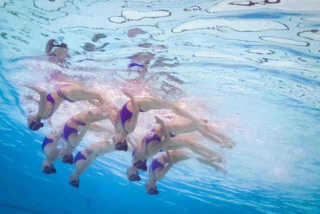 Team Ukraine competes in the team free artistic swimming final event during the LEN European Aquatics Championships, at the Olympic Aquatics Centre in Saint-Denis, northeastern suburbs of Paris, on August 3, 2026. (Photo by Sébastien BOZON / AFP)