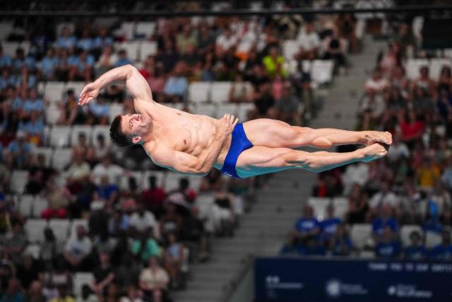 France's diver Alexis Jandard competes in the men's 3m Springboard Final during the LEN European Aquatics Championships, at the Olympic Aquatics Centre in Saint-Denis, northeastern suburbs of Paris, on August 5, 2026. (Photo by Dimitar DILKOFF / AFP)