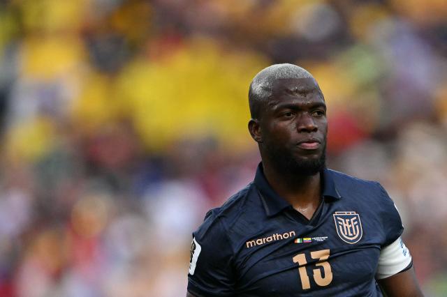 (FILES) Ecuador's forward #13 Enner Valencia reacts after failing to score during the 2026 World Cup Group E football match between Ivory Coast and Ecuador at the Philadelphia Stadium in Philadelphia on June 14, 2026. Boca Juniors announced on August 6, 2026 that the experienced striker will join the Argentine club and is expected to arrive in Buenos Aires on August 7. (Photo by MAURO PIMENTEL / AFP)