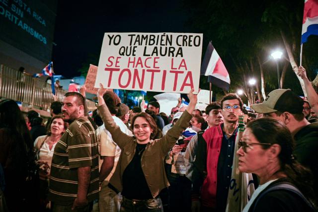 People take part in a protest in defense of the judiciary, the separation of powers and the rule of law in San Jose on August 6, 2026, amid concerns over proposed judicial reforms by President Laura Fernandez. Thousands of people protested in Costa Rica on August 6 against what they see as a threat by President Laura Fernandez to the country's judiciary, in a nation widely regarded as one of the region's most stable democracies. (Photo by ALEJANDRA VALENZUELA / AFP)