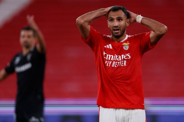 Benfica's Greek forward #14 Vangelis Pavlidis reacts during the Portuguese League football match between SL Benfica and Academico de Viseu FC at Estadio da Luz in Lisbon on August 9, 2026. (Photo by FILIPE AMORIM / AFP)