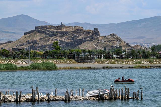 This photograph taken on July 23, 2026 show a general view of the fortress of Van, in eastern Turkey. (Photo by Ozan KOSE / AFP)