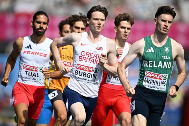 (From L) France's Gabriel Tual, Britain's Max Burgin and Ireland's Cian McPhillips competes in the men's 800m heat 4 during the European Athletics Championships at Alexander Stadium in Birmingham on August 10, 2026. (Photo by Paul ELLIS / AFP)