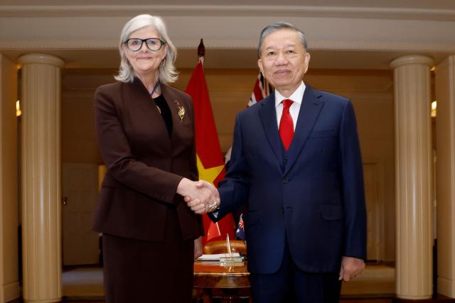 Governor General of Australia Sam Mostyn (L) receives Vietnamese General Secretary and President To Lam at Government House in Canberra on August 11, 2026. To Lam is visiting Australia on a four-day official visit to hold talks on bilateral and international issues. (Photo by hilary wardhaugh / POOL / AFP)
