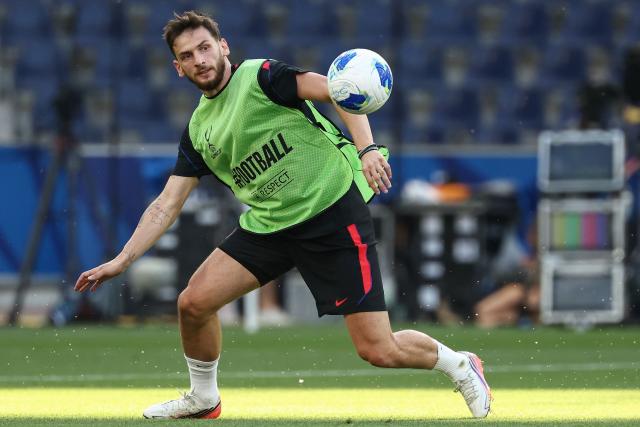 Paris Saint-Germain's Georgian forward #07 Khvicha Kvaratskhelia takes part in a training session on August 11, 2026, the eve of the UEFA Supercup football match between Champions League winners Paris Saint Germain (PSG) and Europa League winners Aston Villa in Salzburg, Austria. (Photo by FRANCK FIFE / AFP)