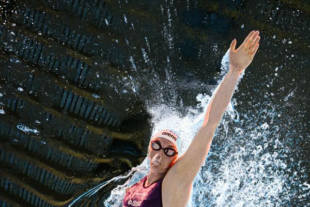 Netherlands' swimmer Marrit Steenbergen competes during the final of the women's 100m freestyle swimming event during the LEN European Aquatics Championships at the Olympic Aquatic Centre in Saint-Denis, northern suburbs of Paris, on August 11, 2026. (Photo by Sébastien BOZON / AFP)