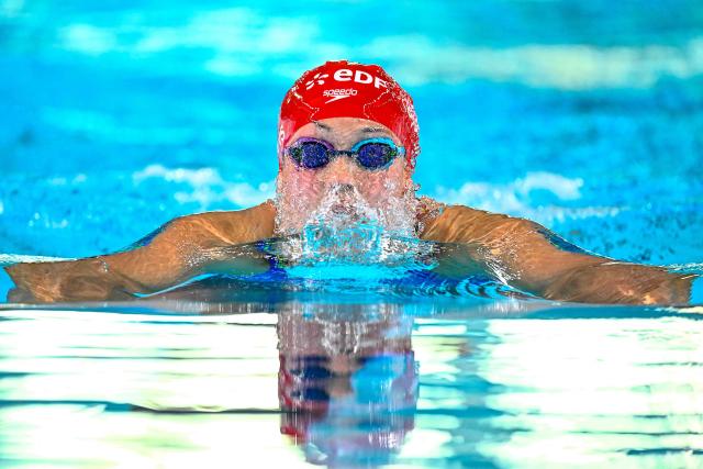 Britain's Angharad Evans competes in  a semi-final of the women's 200m breaststroke swimming event during the LEN European Aquatics Championships at the Olympic Aquatic Centre in Saint-Denis, northern suburbs of Paris, on August 13, 2026. (Photo by JULIEN DE ROSA / AFP)