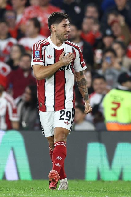 River Plate's defender #29 Gonzalo Montiel celebrates after scoring the opening goal during the Argentine Professional League 2026 Clausura football match between River Plate and Argentinos Juniors at MAS Monumental Stadium in Buenos Aires on August 16, 2026. (Photo by Alejandro PAGNI / AFP)