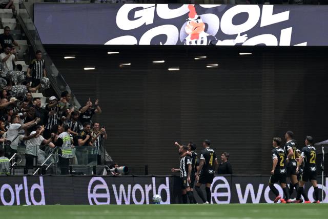 Atletico Mineiro's midfielder #08 Maycon celebrates scoring his team's first goal during the second leg of the Copa Sudamericana round of 16 football match between Brazilian teams Atletico Mineiro and Red Bull Bragantino, at the Arema MRV stadium, in Belo Horizonte, state of Minas Gerais, Brazil, on August 19, 2026. (Photo by DOUGLAS MAGNO / AFP)