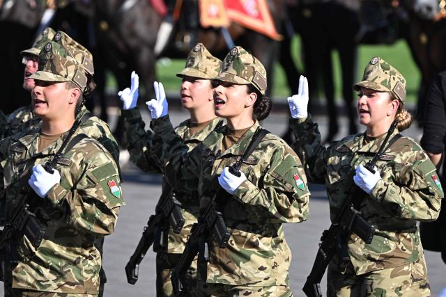 Hungarian army's newly-recruited officers swear an oath during a ceremony marking the country's national day attended by guests and ambassadors accredited to Hungary on August 20, 2026, in Budapest. Hungary marks the 1,026th anniversary of the foundation of the Hungarian state, established by the first king of Hungary, Stephen I.  Hungarian President Andras Baka, who took office yesterday, makes his first public appearance since then. (Photo by Attila KISBENEDEK / AFP)