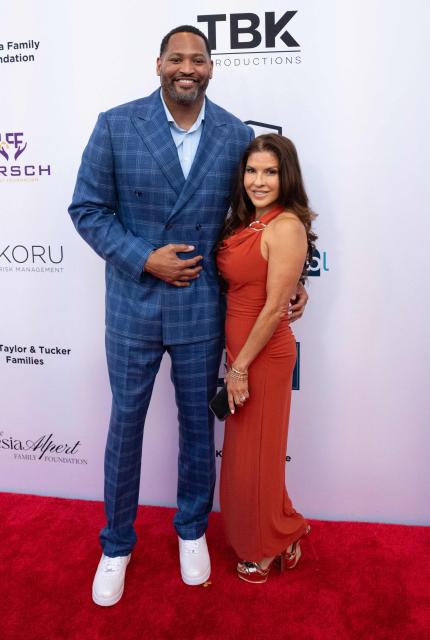 US sports commentator and former basketball player Robert Horry and his wife Candice Madrid attend the Harold & Carole Pump Foundation 26th Anniversary Celebrity Dinner honoring the 2025 World Champions Los Angeles Dodgers at the Beverly Hilton in Beverly Hills, California on August 20, 2026. (Photo by Connor Terry / AFP)