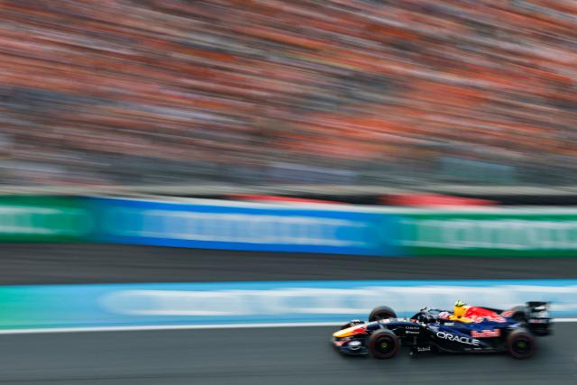 Red Bull Racing's New Zealand driver Liam Lawson drives during the qualifying race of the Formula One Dutch Grand Prix at The Circuit Zandvoort, western Netherlands, on August 22, 2026. (Photo by SIMON WOHLFAHRT / AFP)