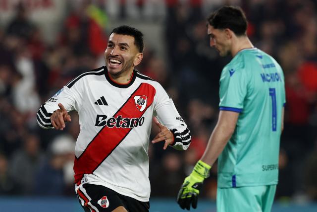 River Plate's midfielder #10 Angel Correa celebrates scoring the opening goal during the Argentine Professional League 2026 Clausura football match between River Plate and Velez Sarsfield at MAS Monumental Stadium in Buenos Aires on August 23, 2026. (Photo by Alejandro PAGNI / AFP)