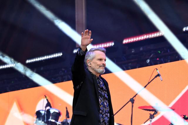 Spanish singer Miguel Bose performs on stage during the "Voces por la Vida" charity concert to support people affected by the 7.4-magnitude earthquake at the Vive Claro Distrito Cultural music venue in Bogota on August 23, 2026. (Photo by Raul ARBOLEDA / AFP)