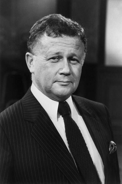 (FILES) This photograph shows Philippe Bouvard, host of the Antenne 2 program "Le Petit Théâtre de Bouvard" in Paris on January 31, 1985. Journalist and radio host Philippe Bouvard, a prominent media figure, died on August 24, 2026 at the age of 96, announced the station RTL; he was a pillar of the station and had created the show "Les Grosses Têtes" nearly 50 years ago. (Photo by AFP)