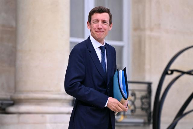 France's Education Minister  Edouard Geffray leaves after the weekly cabinet meeting at the Elysee Palace in Paris on August 24, 2026. (Photo by LOU BENOIST / AFP)