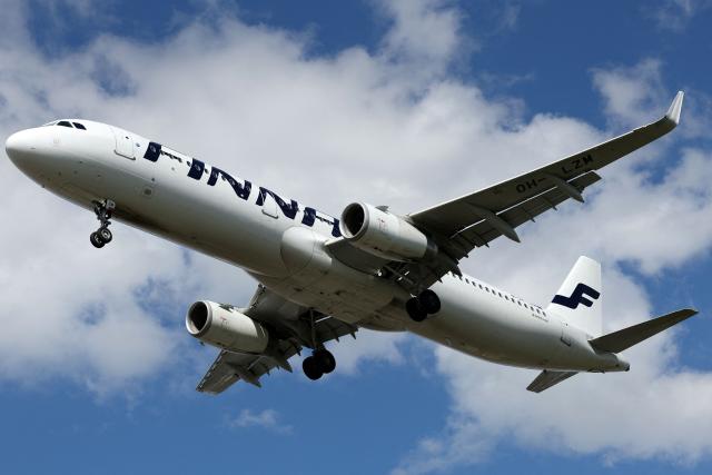 (FILES) A Finnair Airbus A321-231 comes in to land at Heathrow Airport in west London on April 29, 2024. Finnish carrier Finnair said on August 25, 2026 it had cancelled all of its flights to Dubai for the winter season due to the heightened security situation in the Middle East. Finnair flights will be suspended between Helsinki and Dubai in the United Arab Emirates from October 25, 2026 to March 27, 2027, the airline said in a statement. (Photo by Adrian DENNIS / AFP)