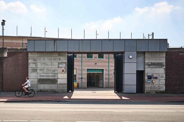 This photograph shows an exterior of the Haaglanden Penitentiary, where former Bosnian Serb army commander Ratko Mladic served his sentence, in The Hague on August 27, 2026. Ratko Mladic, the former Bosnian Serb military chief dubbed the "Butcher of Bosnia" for his role in the 1995 Srebrenica massacre, has died, Serbian state broadcaster RTS reported on August 27, 2026. (Photo by Phil Nijhuis / ANP / AFP) / Netherlands OUT