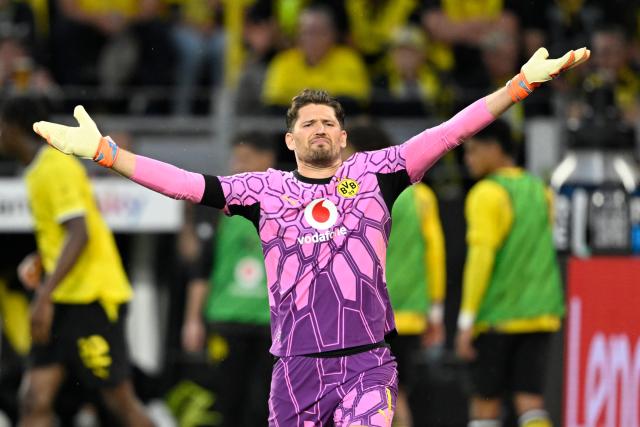 Dortmund's Swiss goalkeeper #01 Gregor Kobel reacts during the German first division Bundesliga football match between BVB Borussia Dortmund and Hamburg SV in Dortmund, western Germany on August 29, 2026. (Photo by INA FASSBENDER / AFP) / DFL REGULATIONS PROHIBIT ANY USE OF PHOTOGRAPHS AS IMAGE SEQUENCES AND/OR QUASI-VIDEO