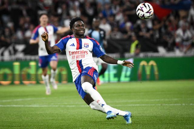 Lyon's Ghanaian forward #07 Ernest Nuamah controls the ball during the French L1 football match between Olympique Lyonnais (OL) and Le Havre AC (HAC) at the Groupama Stadium in Decines-Charpieu, central-eastern France on August 29, 2026. (Photo by ARNAUD FINISTRE / AFP)