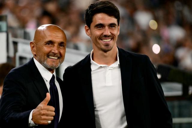 Juventus’ Italian coach Luciano Spalletti (L) and Parma’s Spanish coach Carlos Cuesta (R) pose for a photograph ahead of the Italian Serie A football match between Juventus and Parma at the Allianz Stadium in Turin, on August 29, 2026. (Photo by Marco Bertorello / AFP)