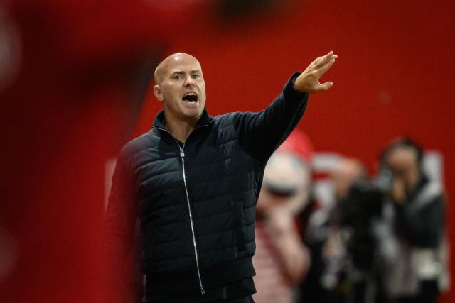 Toulouse's Danish headcoach Jens Berthel Askou gestures during the French L1 football match between Stade Brestois 29 and Toulouse Football Club at the Francis Le Ble stadium in Brest, western France on August 29, 2026. (Photo by Loic VENANCE / AFP)