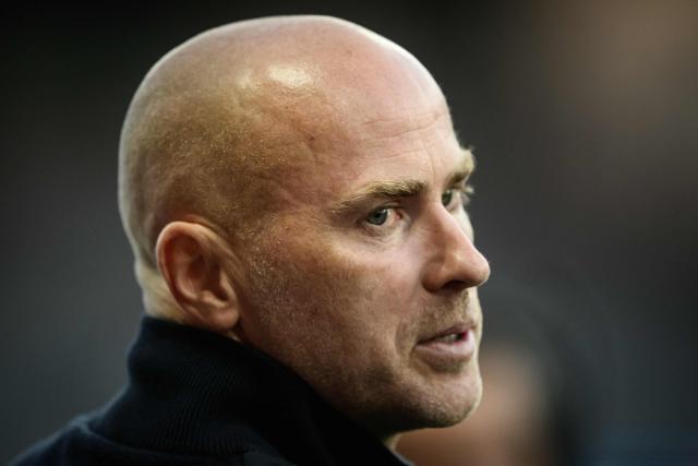 Toulouse's Danish headcoach Jens Berthel Askou looks on from the technical area during the French L1 football match between Stade Brestois 29 and Toulouse Football Club at the Francis Le Ble stadium in Brest, western France on August 29, 2026. (Photo by Loic VENANCE / AFP)