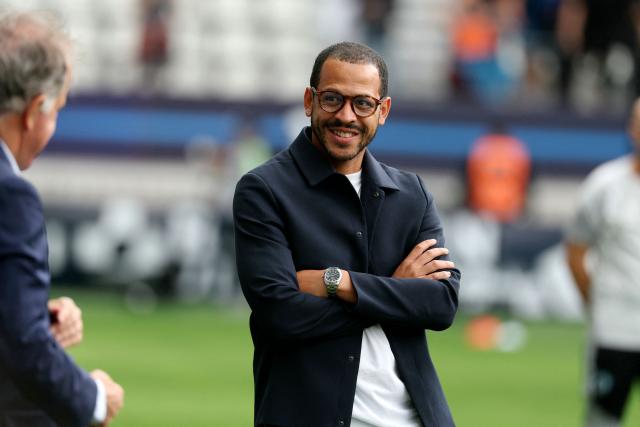 Paris FC's English headcoach Liam Rosenior looks on before the French L1 football match between Paris FC and OGC Nice at the Stade Jean-Bouin in Paris on August 30, 2026. (Photo by Thomas SAMSON / AFP)
