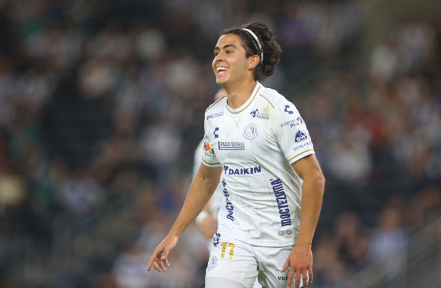San Luis' US midfielder #11 David Rodriguez celebrates after scoring the opening goal during the Liga MX Apertura tournament football match between Monterrey and San Luis, at BBVA stadium in Guadalupe, state of Nuevo Leon, Mexico on August 30, 2026. (Photo by Julio Cesar AGUILAR / AFP)