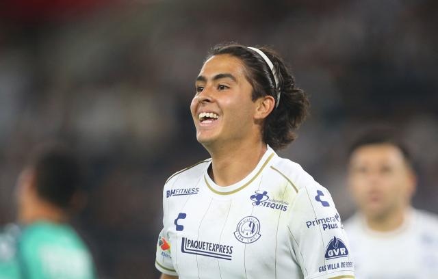 San Luis' US midfielder #11 David Rodriguez celebrates after scoring the opening goal during the Liga MX Apertura tournament football match between Monterrey and San Luis, at BBVA stadium in Guadalupe, state of Nuevo Leon, Mexico on August 30, 2026. (Photo by Julio Cesar AGUILAR / AFP)