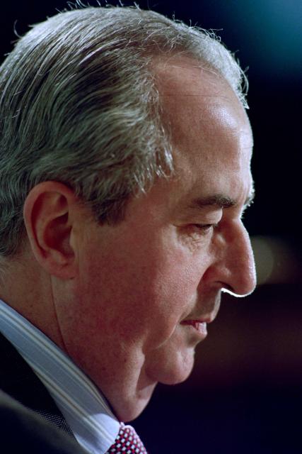 (FILES) French Economy Minister Edouard Balladur is pictured during a radio show on on RTL radio station in Paris, on September 3, 1989. Former Prime Minister Edouard Balladur died on August 31, 2026 in Paris at the age of 97, his family told AFP. (Photo by JOEL ROBINE / AFP)